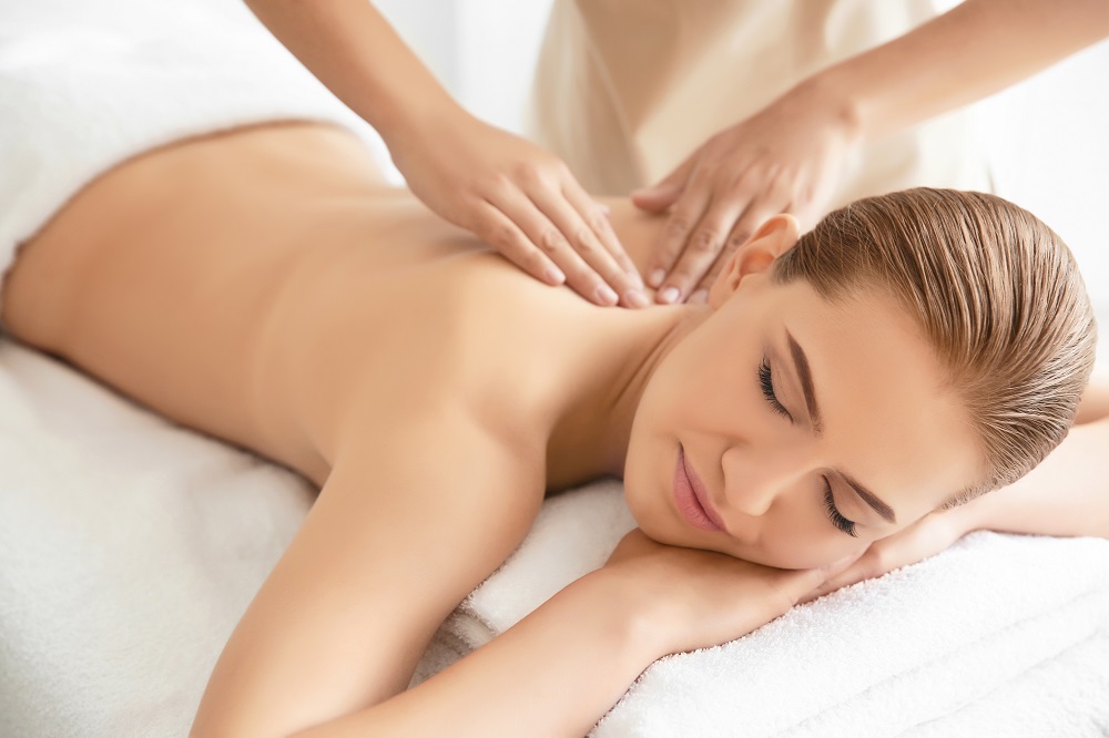 CBD and Massage: Are There Real Benefits, and Should You Try It? - Zeel